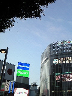 �����[��