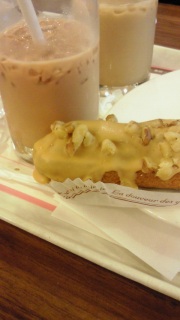 �������[