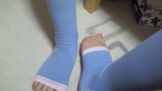 �������