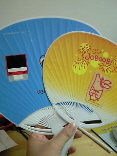 �������[