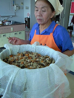 �������